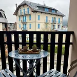 Apartament Center With Balcony *